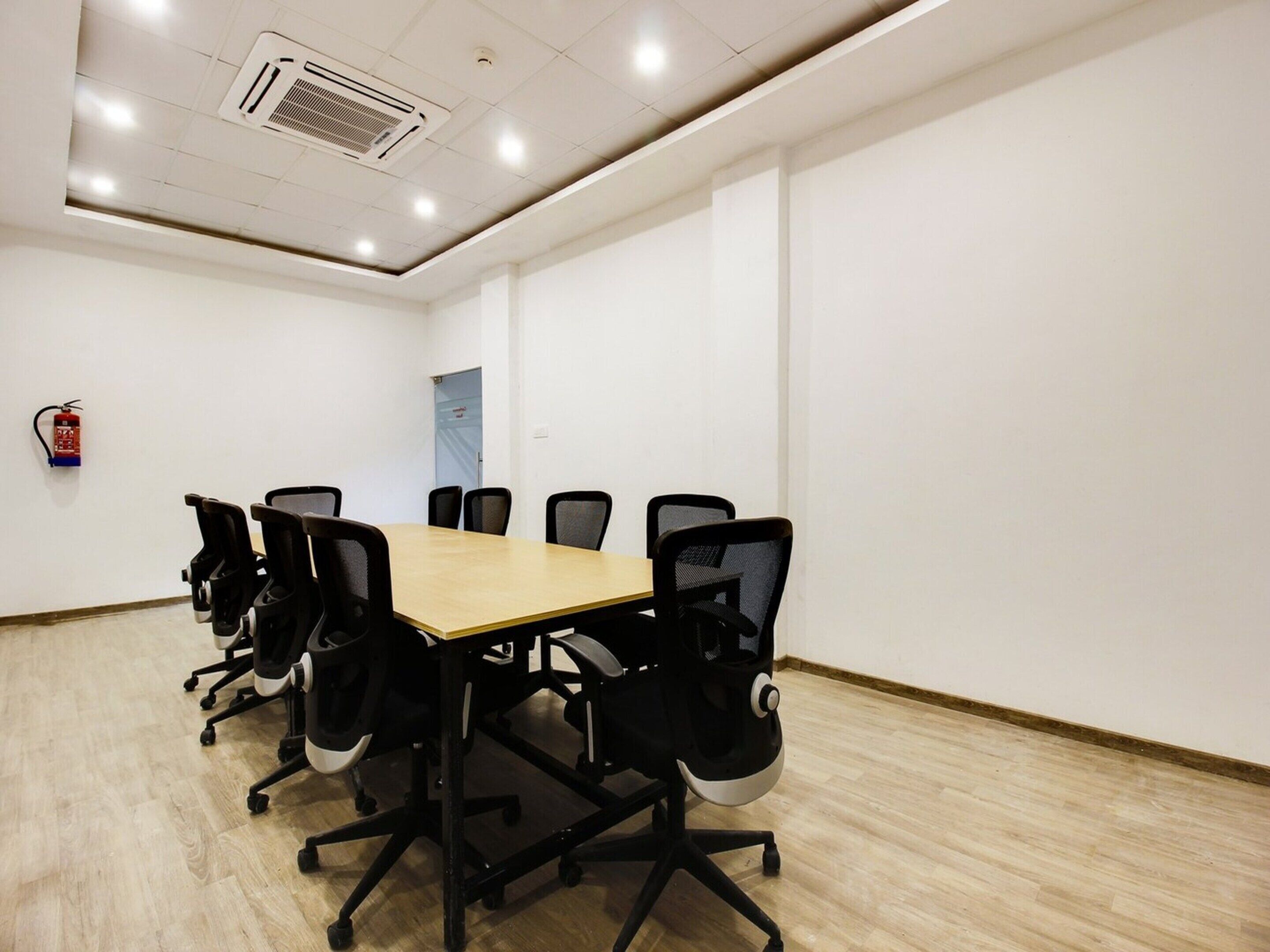 House | Meeting facility