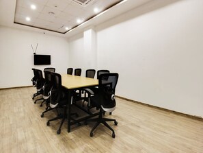 House | Meeting facility - Super Townhouse Moosapet Rcc Prime (Hyderabad)