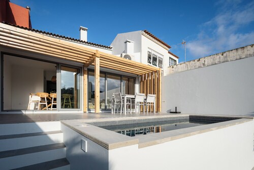 Figueiras House | Beachfront at Praia do Pópulo