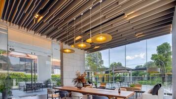 Condo, 1 Bedroom, Accessible, Smoking | Lounge