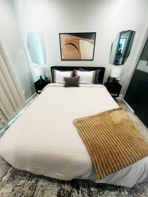 1 室のベッドルーム、アイロン / アイロン台、WiFi (無料)、ベッドシーツ
