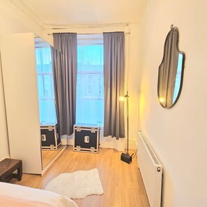 1 Schlafzimmer, Schreibtisch, Bügeleisen/Bügelbrett, kostenloses WLAN