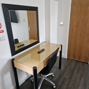 Premium bedding, iron/ironing board, free WiFi, bed sheets