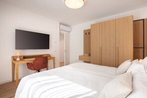 2 chambres, fer et planche à repasser, Wi-Fi gratuit, draps fournis