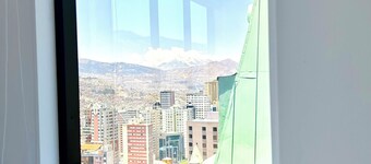 Charming 3-bedroom high-rise condo in the safest downtown neighborhood