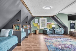 13 slaapkamers, een strijkplank/strijkijzer, gratis wifi, beddengoed