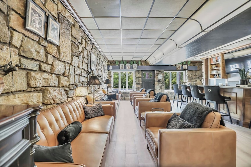 Historic Leon Russell Estate: 13br, 9ba, 24 Beds - Tennessee