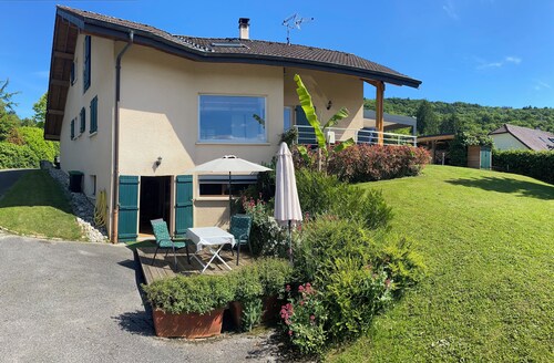 Garden level near Yvoire and lake