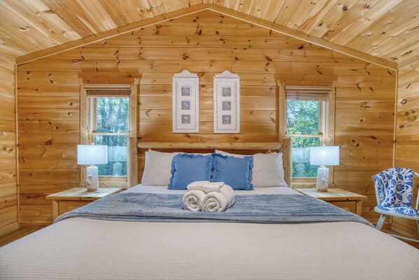 3 bedrooms, iron/ironing board, travel cot, WiFi