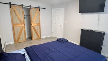 3 bedrooms, iron/ironing board, WiFi, bed sheets