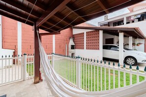 Basic Villa | Terrace/patio