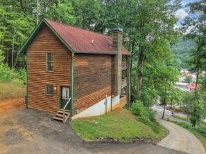 Exterior - New! City&Mtn Views, Hot Tub, Sauna, Arcade, Pool (Helen)