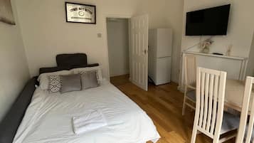 2 soverom, strykejern/-brett, wi-fi og sengetøy