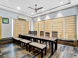 House | Dining