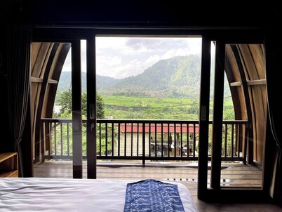 Villa Anteng with Rice Fields View at Sidemen