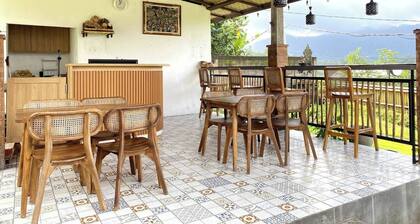 Villa Anteng with Rice Fields View at Sidemen
