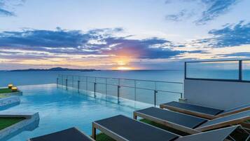Condo, 1 Bedroom, Accessible, Smoking | Sundeck