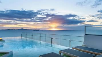 Condo, 1 Bedroom, Accessible, Smoking | Pool | Outdoor pool
