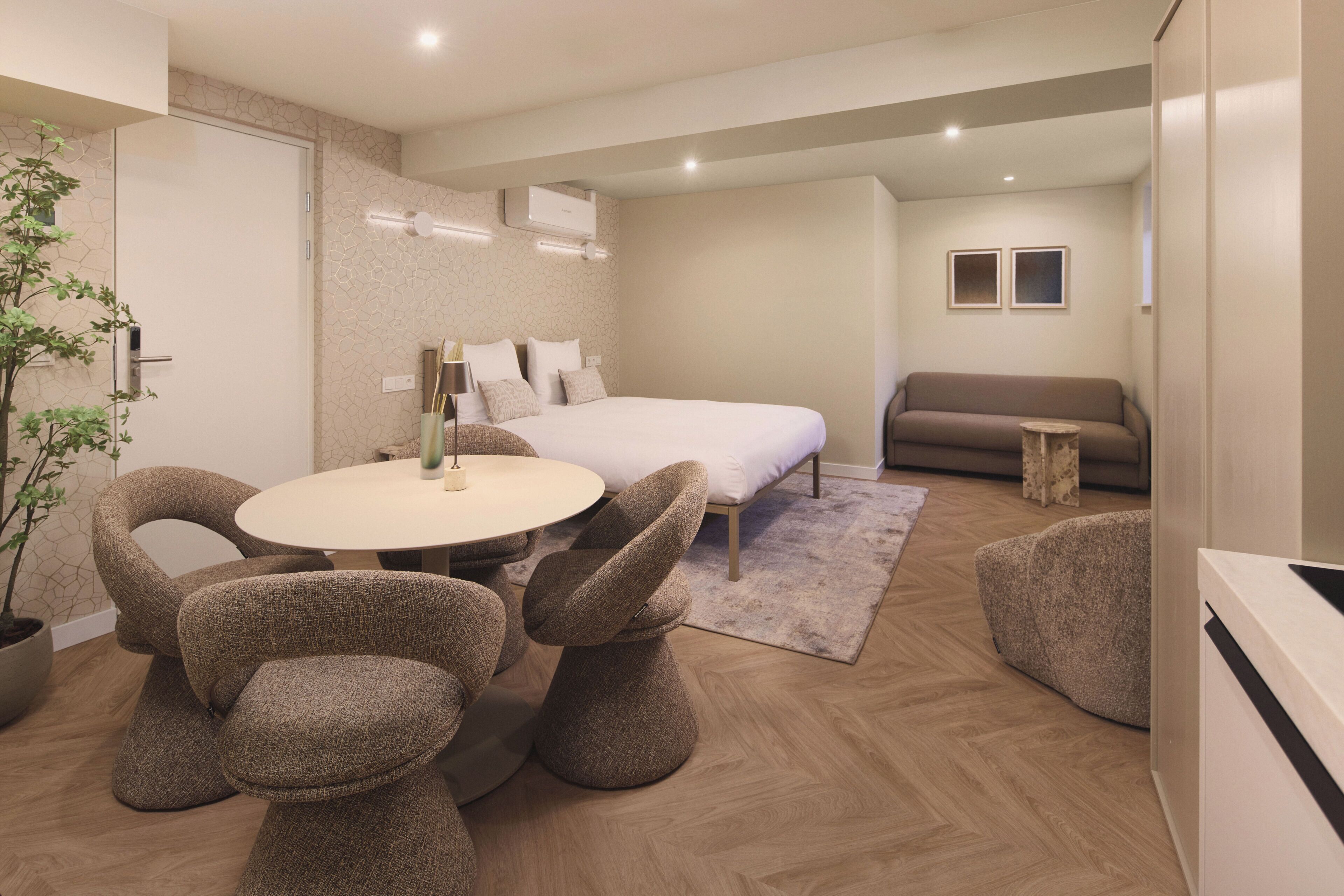 Deluxe Quadruple Room