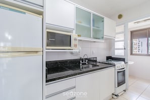 Basic Apartment | Private kitchen