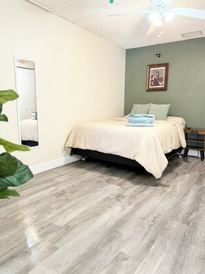 1 bedroom, iron/ironing board, WiFi, bed sheets