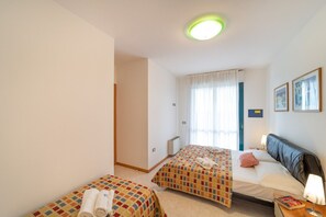 Apartment, 2 Bedrooms, Terrace, Garden View