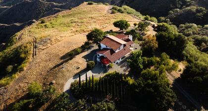 Ojai Mountain Ridge Estate, Private Ojai Vineyard Villa