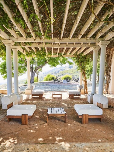 Ojai Mountain Ridge Estate, Private Ojai Vineyard Villa