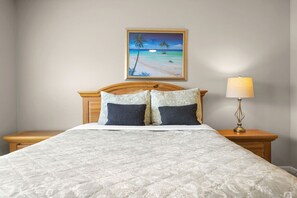 2 bedrooms, desk, iron/ironing board, free WiFi - Sunny Isla del Sol Escape with Private Balcony #222 (Isla Del Sol)