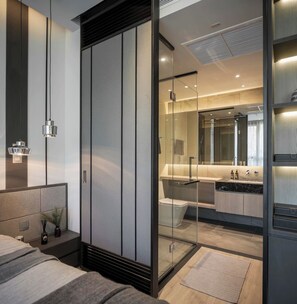 Condo, 1 Bedroom, Accessible, Smoking | Bathroom