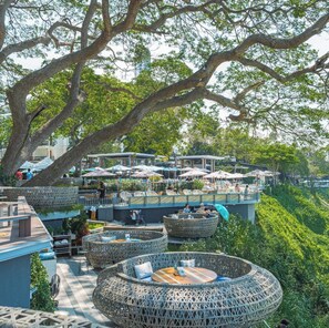 Condo, 1 Bedroom, Accessible, Smoking | Lounge