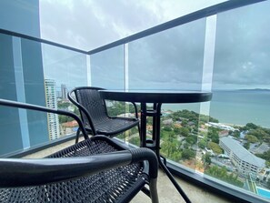 Condo, 1 Bedroom, Accessible, Smoking | Balcony