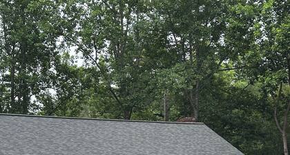 Charming 1-bedroom Studio in wonderful Northwest Hickory!
