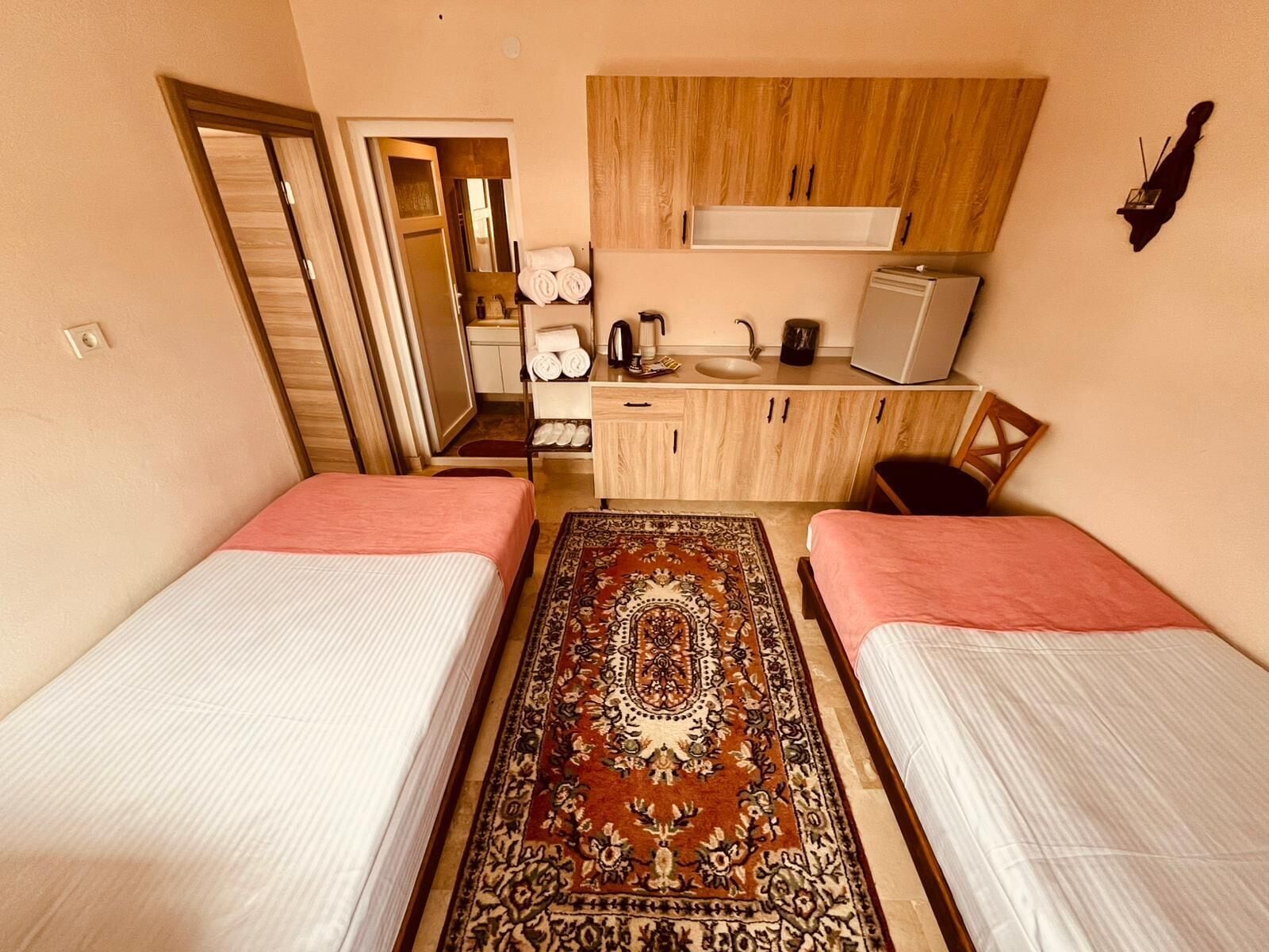 Family Suite | Desk, laptop workspace, soundproofing, free WiFi