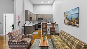 Unclassified image, 5 of 23, button - Luxury Loft •Downtown • Full Kitchen • (Delaware)