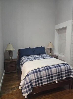 Free WiFi, bed sheets