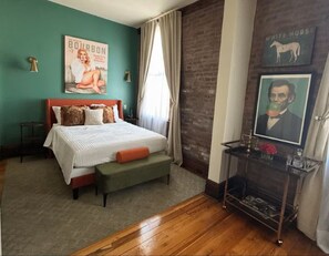 1 habitación, tabla de planchar con plancha, wifi y ropa de cama 