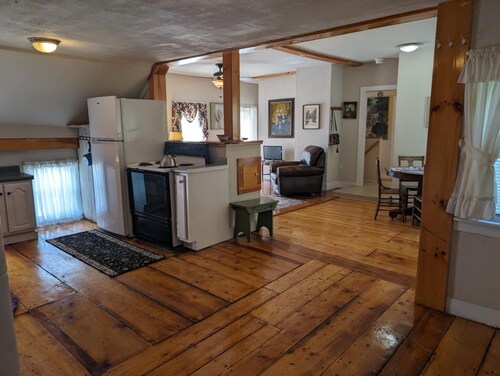 Charming 2 BR Apt in Middlesex - Close to Montpelier, Waterbury/Stowe and More!