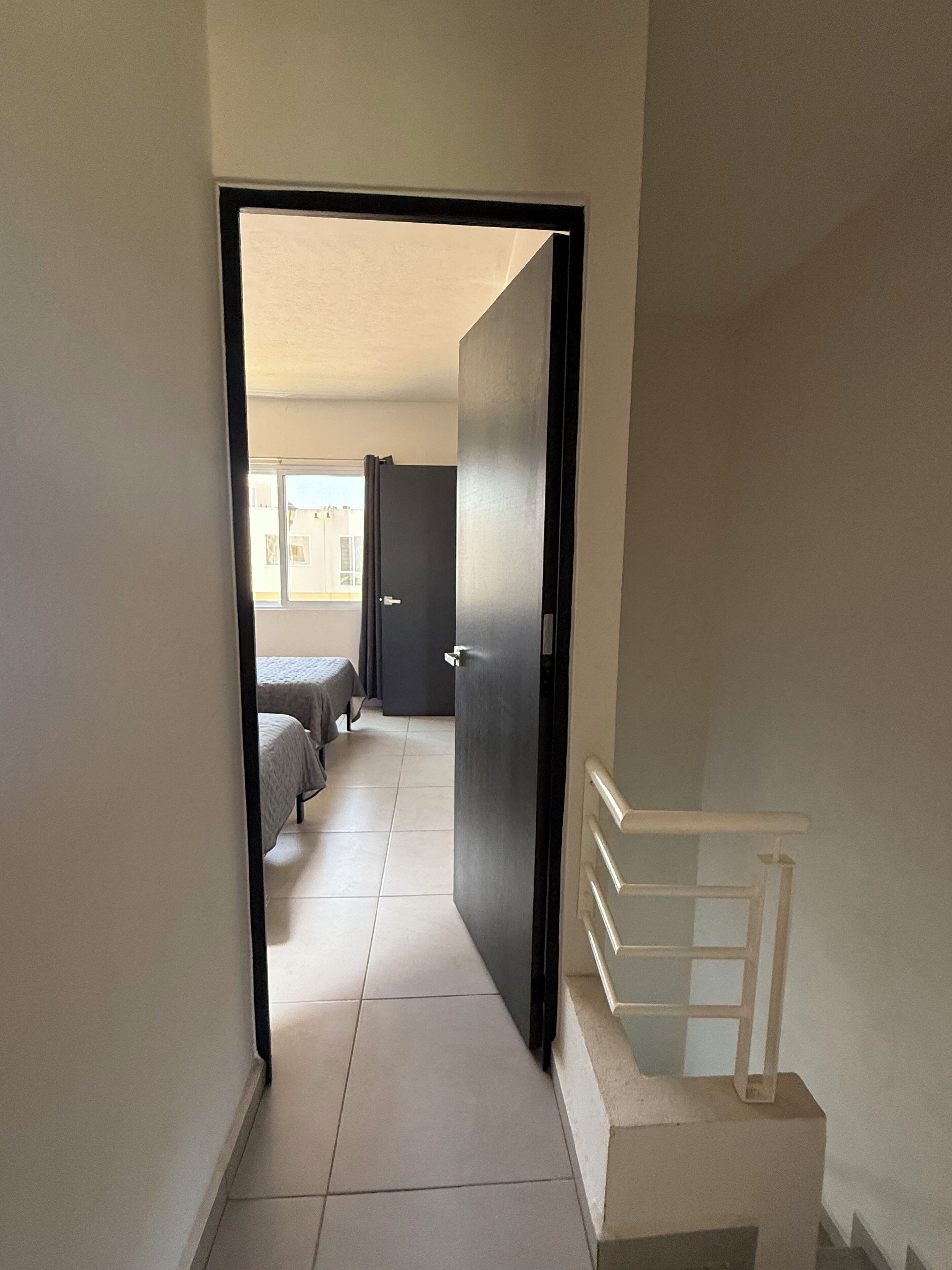 3 quartos, ferros/tábuas de passar roupa, Wi-Fi, roupa de cama