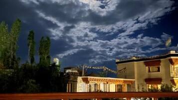 Enceinte de lâhĂ©bergement