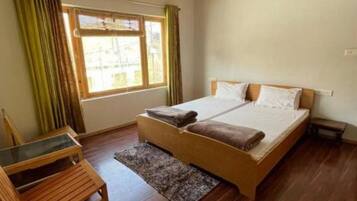 1 habitación, wifi y ropa de cama
