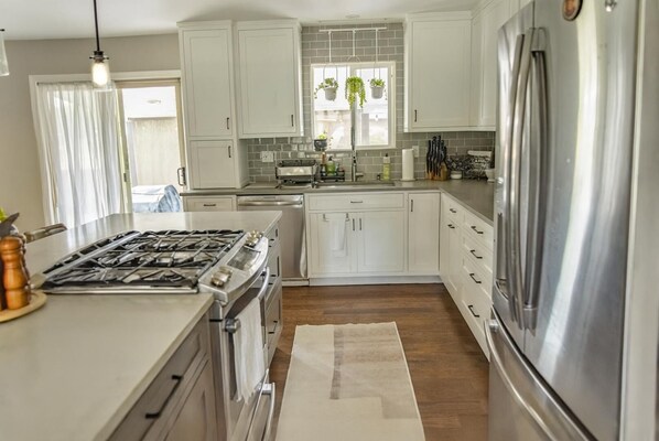 Microwave, oven, stovetop, dishwasher