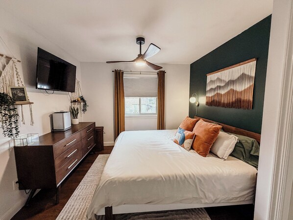 3 chambres, bureau, Wi-Fi, literie fournie