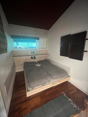 3 bedrooms, Internet