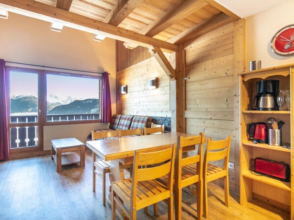 تناول الطعام