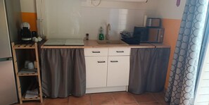 Microwave, stovetop