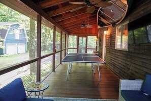 Spielezimmer