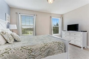 House (5 Bedrooms) | Interior
