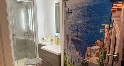Elegant Apartment for both business and leisure travellers! Fully furnished