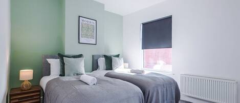 3 bedrooms, iron/ironing board, free WiFi, bed sheets